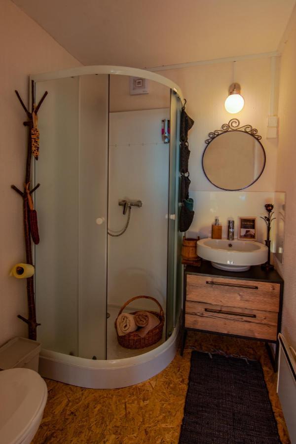 Отель Panorama Glamping Visole Словенска-Бистрица Экстерьер фото